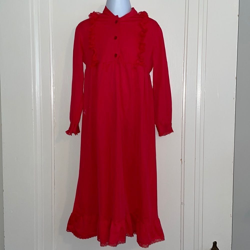 Vtg 60s/70s red long nylon little girl nightgown with long sleeves‎ & red lace